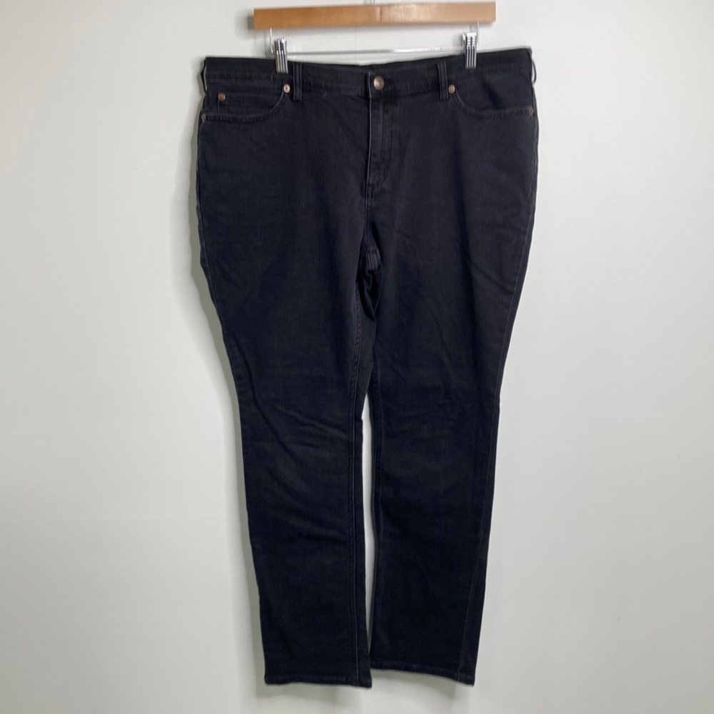 DULUTH | Black Straight Leg | 18